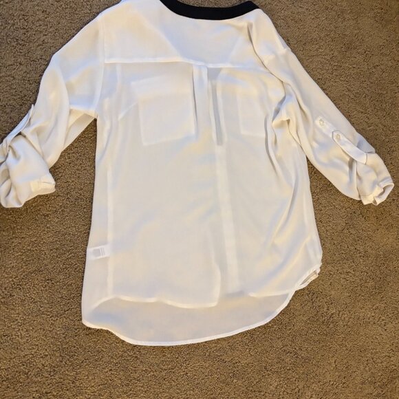 Express Cream Blouse - Picture 3 of 5